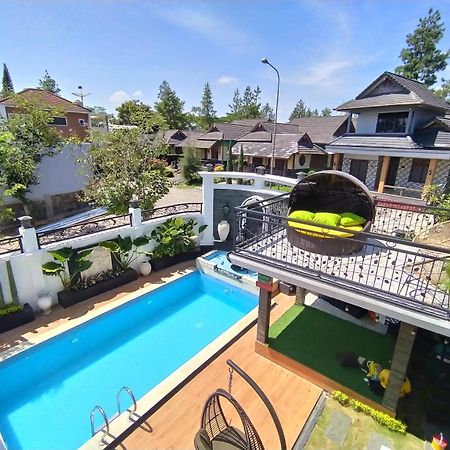 Villa Kota Bunga Malini 7 Cinengangirang 外观 照片