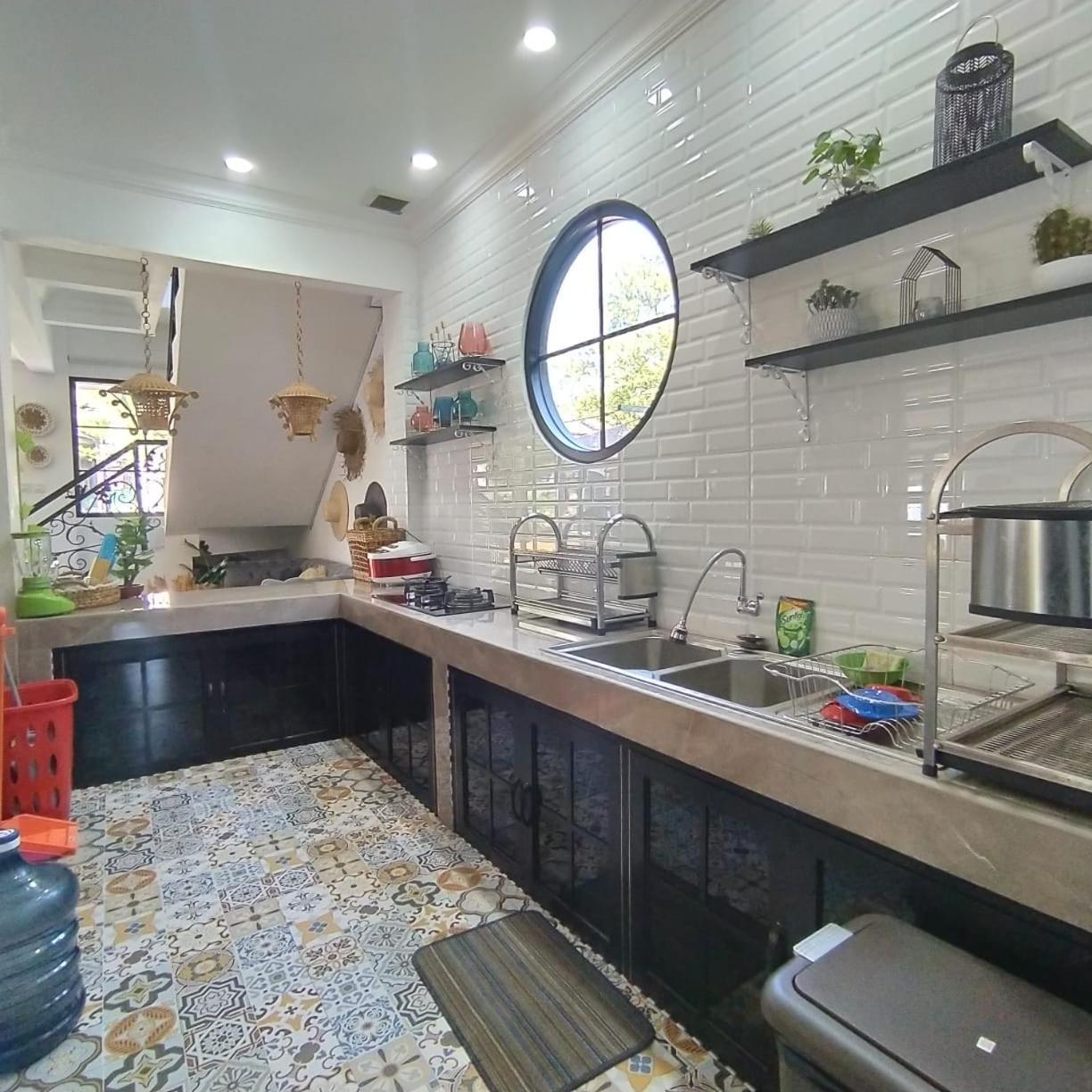 Villa Kota Bunga Malini 7 Cinengangirang 外观 照片